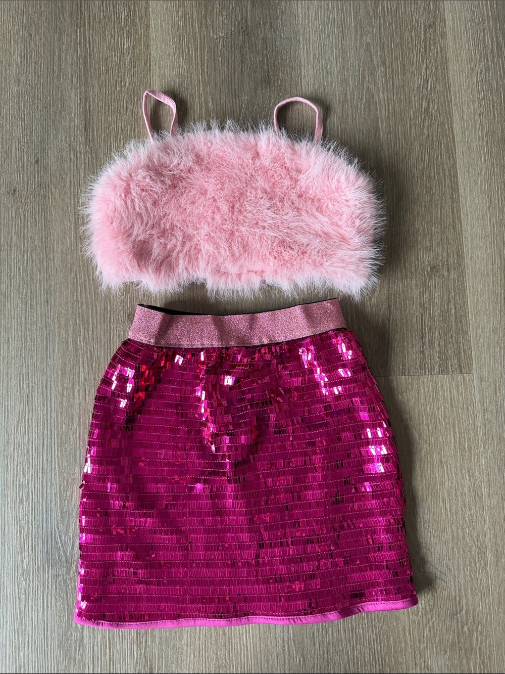 Girls pink outfit set size 8Y